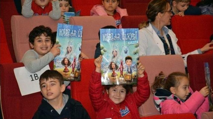 &Ouml;ğrenciler, &ldquo;karlar &Uuml;lkesi&rdquo;nin Masalsı D&uuml;nyasına Konuk Oldu