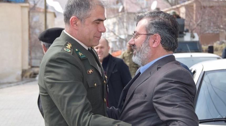 El Bab Şehidinin Ailesine Şehadet Belgesi