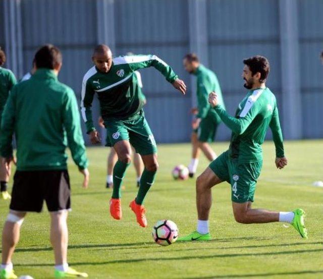 Bursaspor’Da Atiker Konya Hazırlıkları Yeniden Başladı