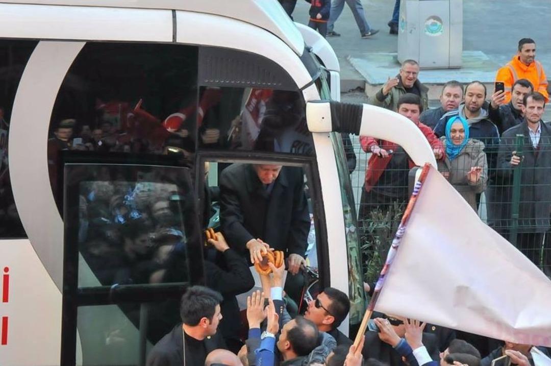 Cumhurbaşkanı Erdoğan&rsquo;a Samsun Simidi İkram Edildi