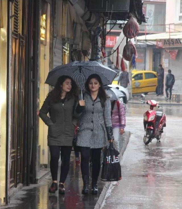 Kilis’te Yağmur Sevinci