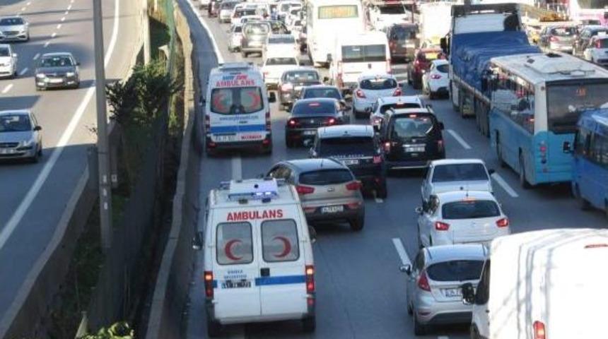 Anadolu Yakasında Trafik &Ccedil;ilesi