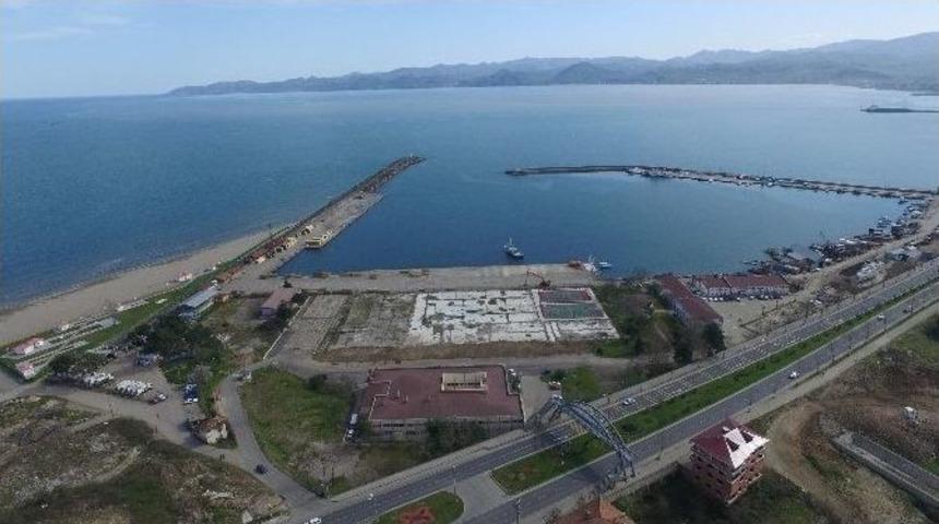 Fatsa Deniz Bilimleri Fak&uuml;ltesi Spor Tesislerine Kavuşuyor