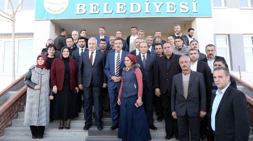 Bakan T&uuml;fenkci&rsquo;den Arguvan Belediyesine Ziyaret