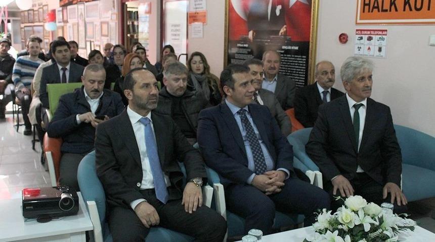 K&uuml;t&uuml;phane Haftası&rsquo;nda Bilgi Ve Teknoloji Konuşuldu