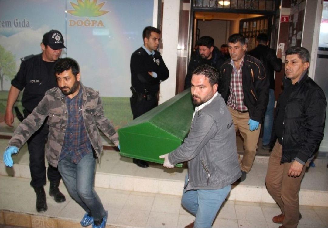 Eski Eşini Ve Kızını &Ouml;ld&uuml;rd&uuml;, İntihara Kalkıştı