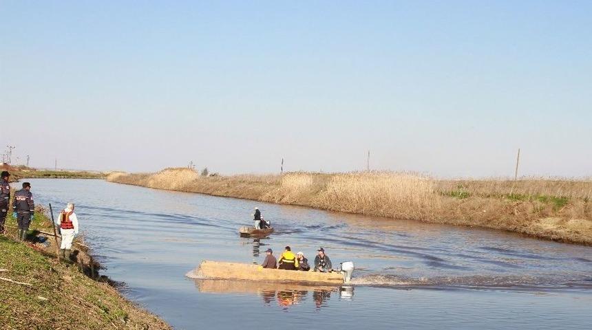 Ayakkabısı Balık Kancasına Takılınca Bulundu