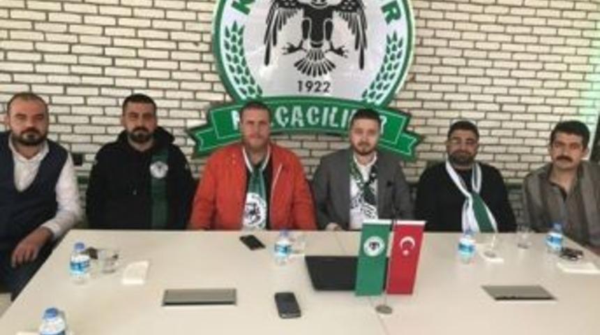 Konyaspor Taraftarından &Ouml;z&uuml;r Diledi