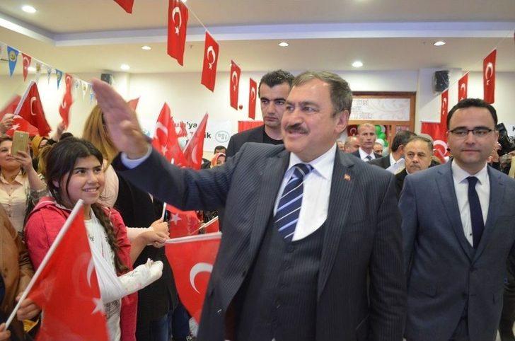 Bakan Eroğlu: "’hayır’ Demek İçin Hiçbir Gerekçe Yok" G2