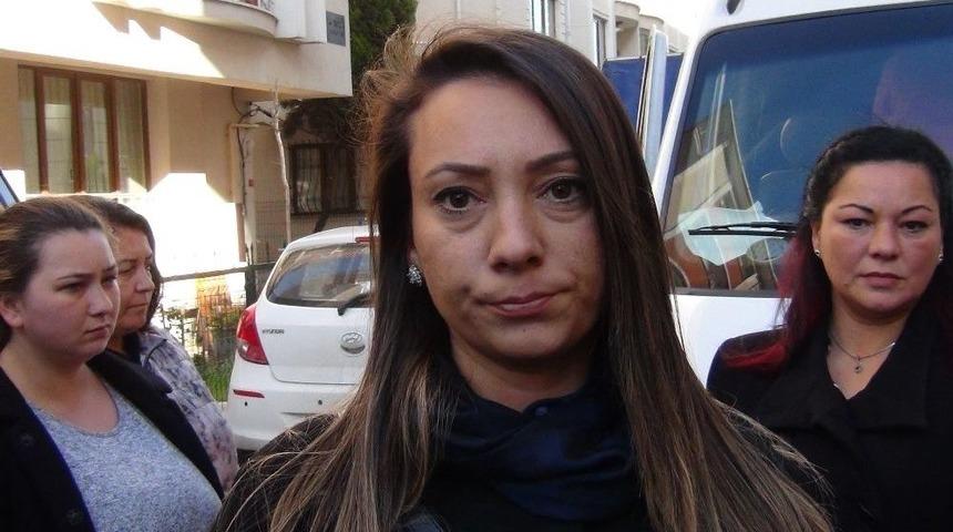 Evet Çalışması Yapan Seçim Aracının Şoförünü Yumrukladılar