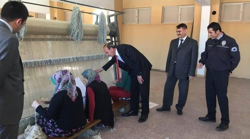 &Ccedil;avdarhisar&rsquo;da Halı Dokuma Kursu