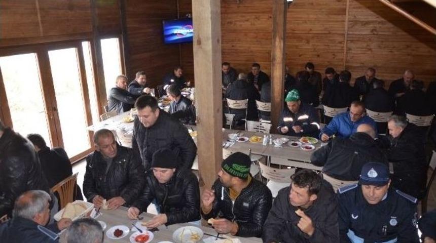 İznik Belediyesi&rsquo;nde Toplu S&ouml;zleşme Sevinci