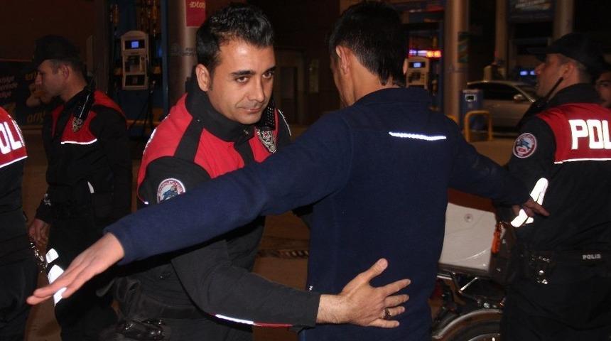 Elazığ&rsquo;da Huzur Operasyonu: 5 Ş&uuml;pheli Yakalandı