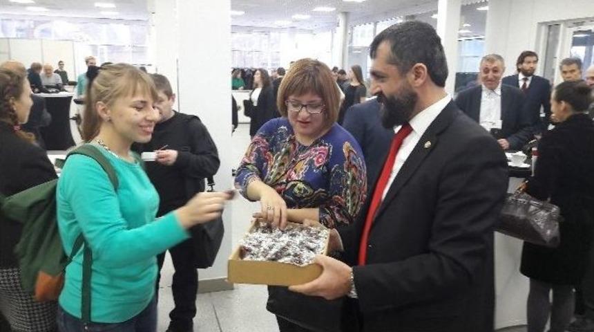 Ukraynalılar Kayısı &Ccedil;ok Sevdi