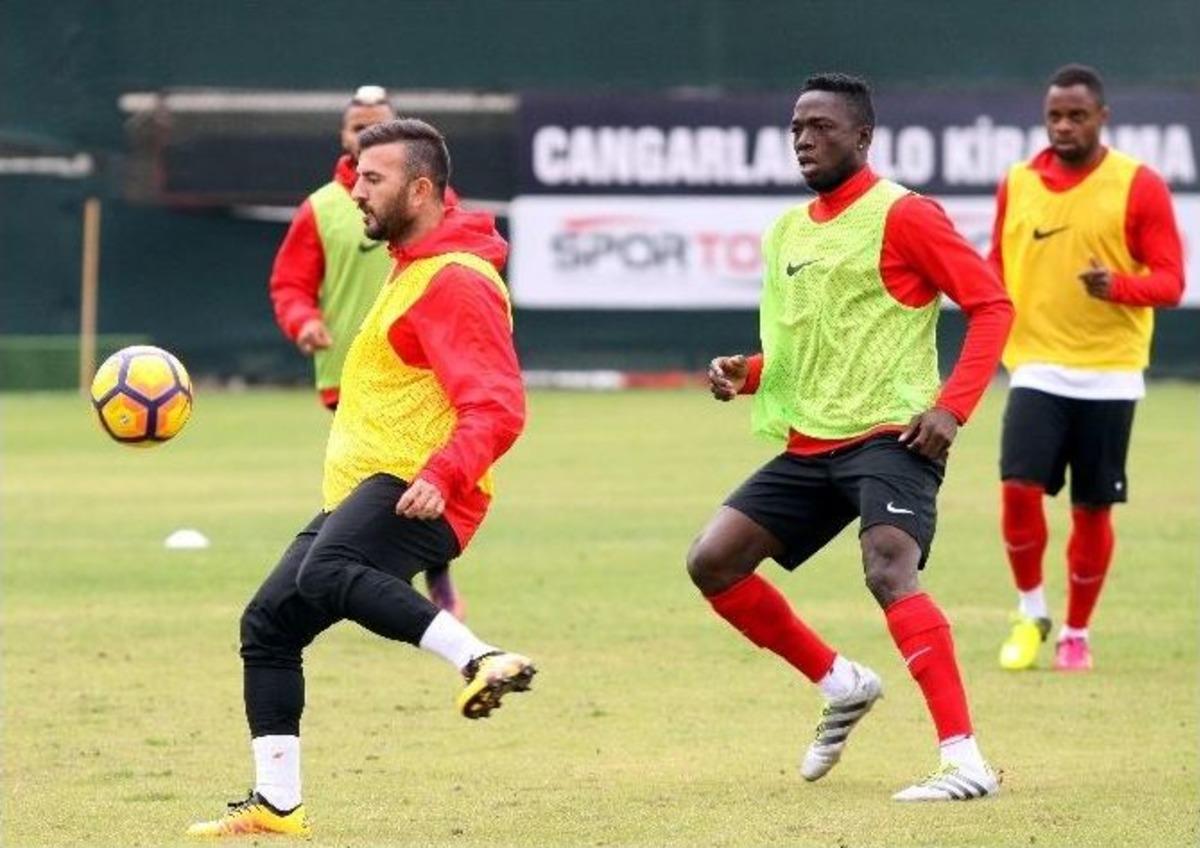 Antalyaspor&rsquo;da Başakşehir Mesaisi Devam Ediyor