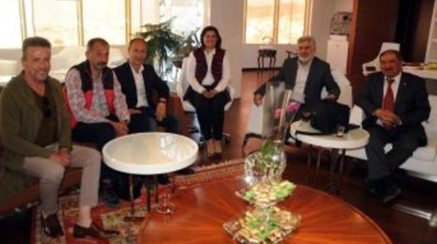 Didimli &Ccedil;alışan Gazeteciler &Ccedil;er&ccedil;ioğlu&rsquo;nu Ziyaret Etti