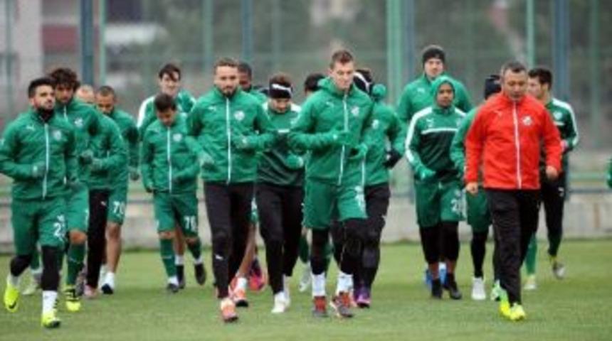 Bursaspor, Aralık Ayında 7 Ma&ccedil;a &Ccedil;ıkacak