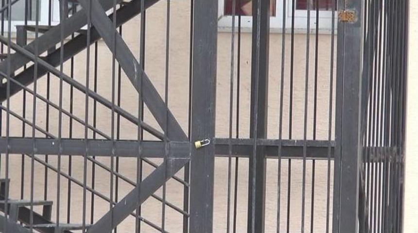 (&ouml;zel Haber) T&uuml;rkiye&rsquo;deki Yangın Merdiveni Kapılarının Kilitli Olmasının Nedeni