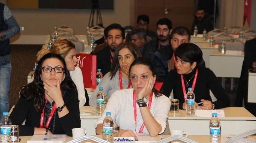 Diyarbakır&rsquo;da &lsquo;b&ouml;brek Nakli&rsquo; Sempozyumu Yapıldı