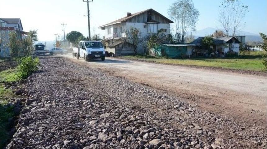 Kartepe&rsquo;de Yol Genişletme &Ccedil;alışması