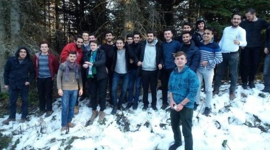 Akademi Lise &Ouml;ğrencileri Doğada Muhteşem Bir G&uuml;n Ge&ccedil;irdi