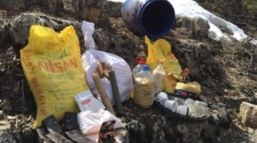 Siirt&rsquo;te Yaşam Malzemesi Ve M&uuml;himmat Ele Ge&ccedil;irildi