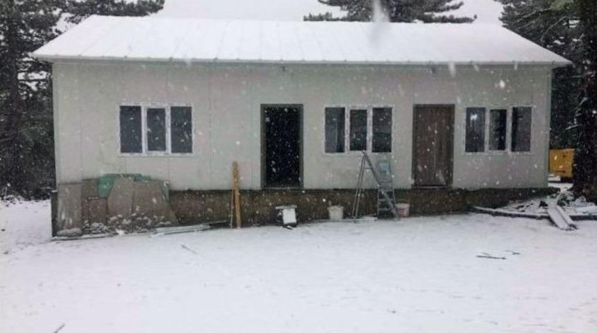 Muratdağı&rsquo;na Yılın İlk Karı D&uuml;şt&uuml;