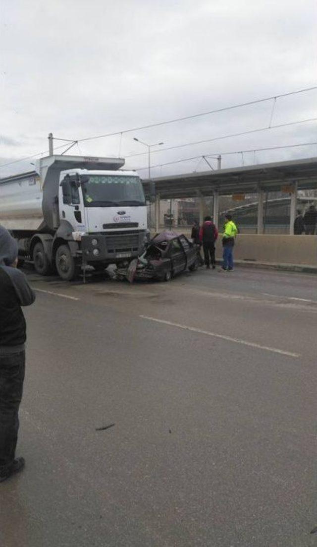 Bursa’da İnanılmaz Kaza...bu Araçtan Sağ Çıktı