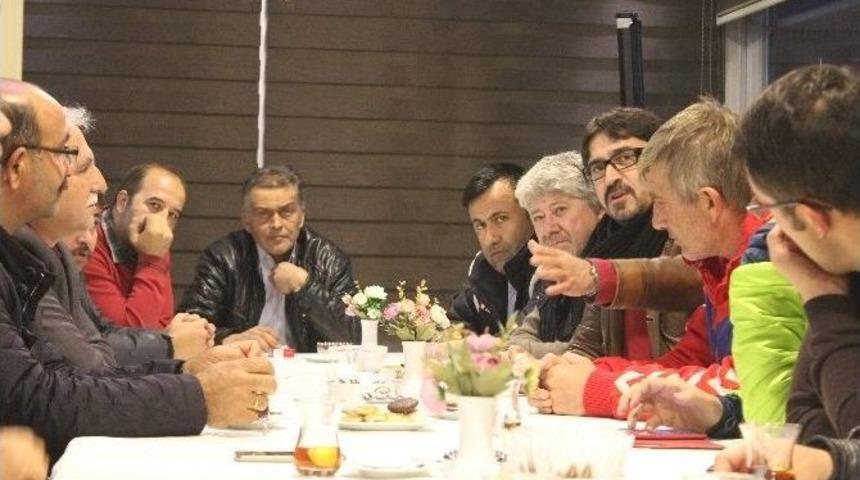 Tavşanlı&rsquo;da Antren&ouml;rler Birliği Oluşturuldu