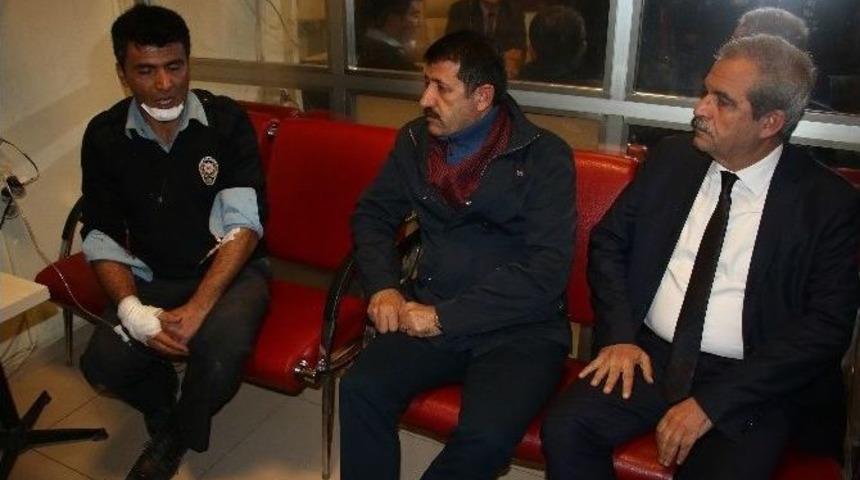 Belediye Başkanı Demirkol Yaralı Polisleri Ziyaret Etti