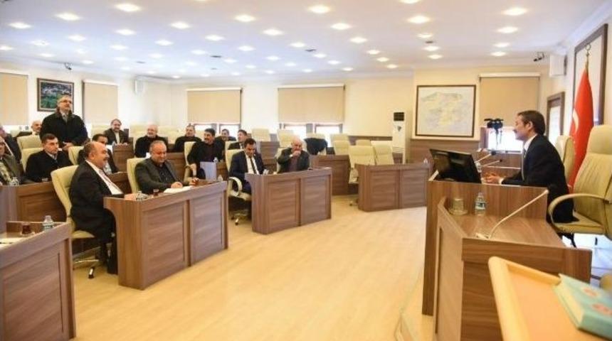 Vali Yıldırım, Mahalle Muhtarlarıyla Bir Araya Geldi