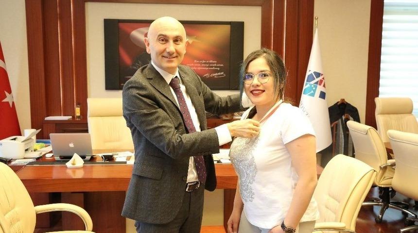 Hk&uuml; Farklı Spor Dallarında Madalyalarını Arttırıyor