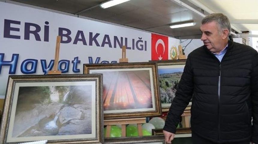 Başkan To&ccedil;oğlu, Farkındalık Stantını Ziyaret Etti