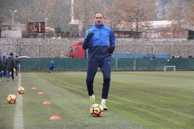Karab&uuml;kspor&rsquo;da Osmanlıspor Hazırlıkları S&uuml;r&uuml;yor 1