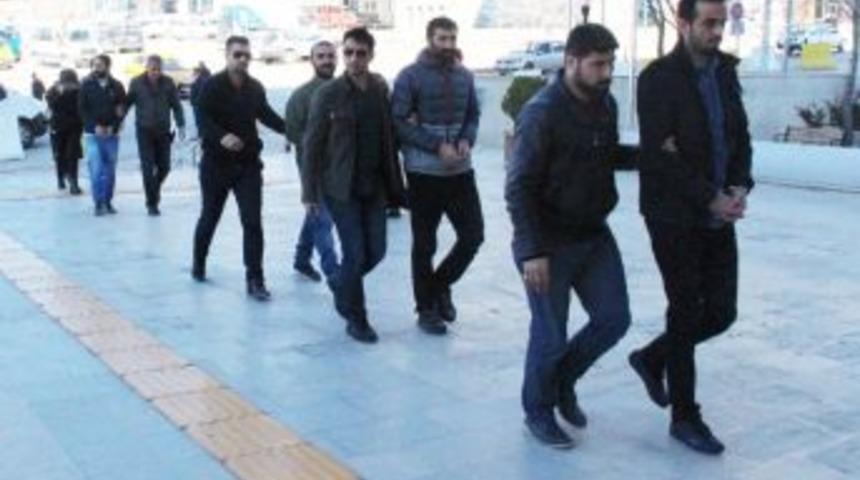 Elazığ&rsquo;da Pkk/kck Operasyonu: 6 Ş&uuml;pheli Adliyeye Sevk Edildi