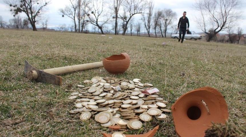 Gen&ccedil; Arkeolog, Ger&ccedil;ek Defineyi Filmde Buldu