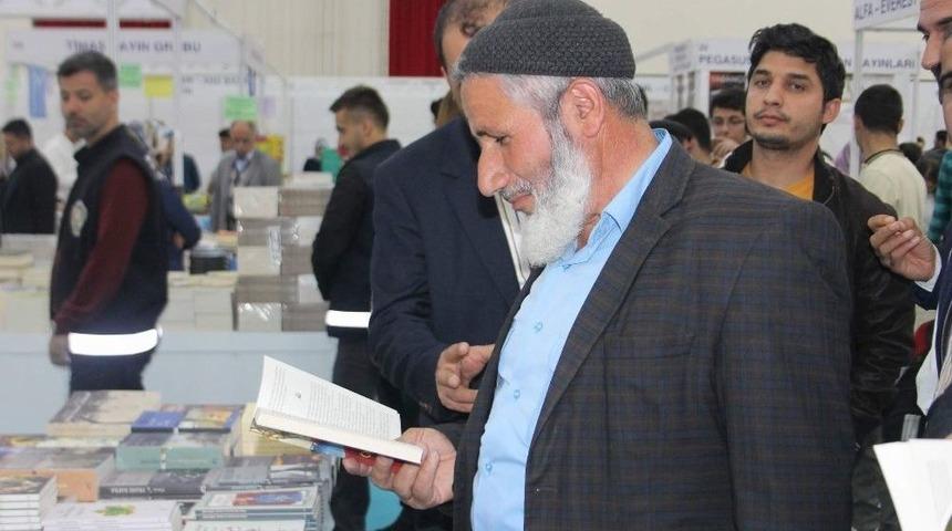 Siirt 4&rsquo;&uuml;nc&uuml; Kitap Fuarı Başladı