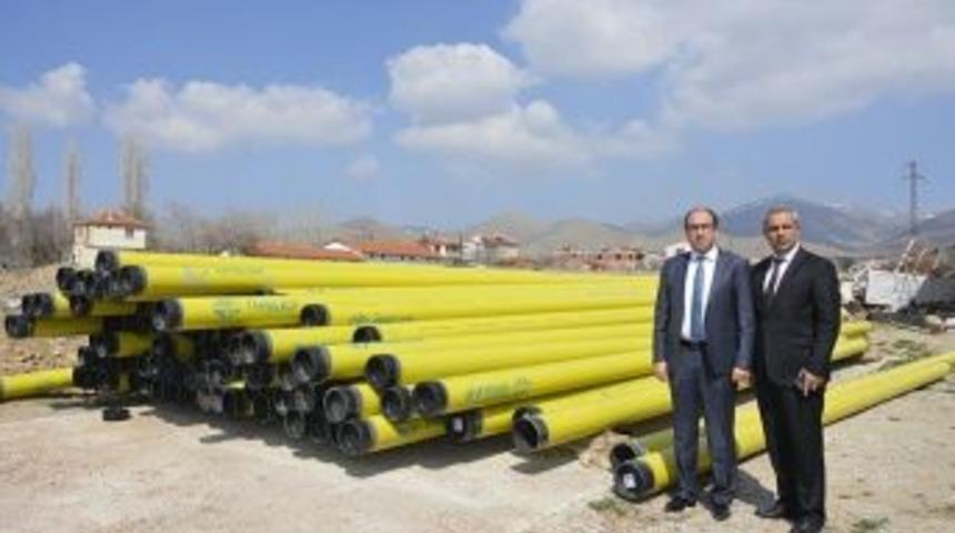 Sandıklı&rsquo;ya Gelecek Olan Doğalgazın Alt Yapısında Kullanılacak Boruların İlk Partisi Geldi