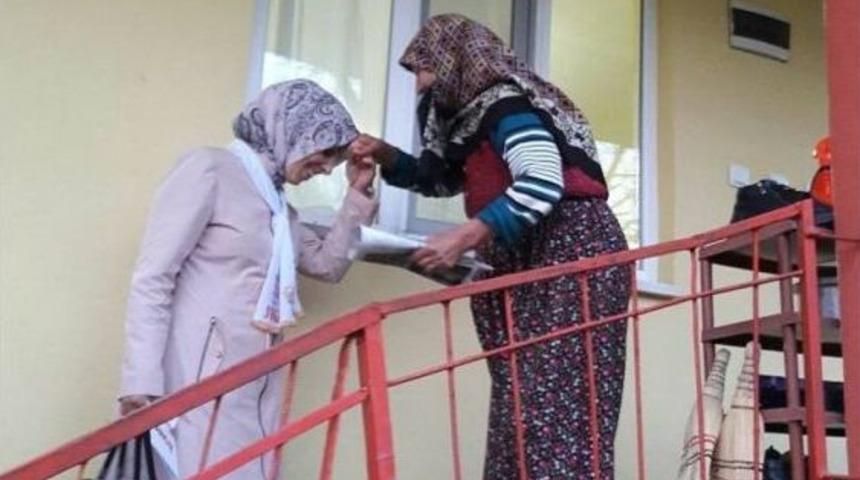 Ak Parti Merkez İl&ccedil;e Teşkilatları Referandum &Ccedil;alışmalarına Devam Ediyor