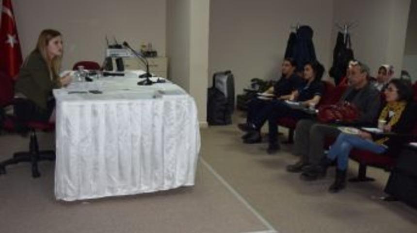 &Ouml;zel &Uuml;mit&rsquo;te Nine Ve Dedelere &Ouml;zel Eğitim