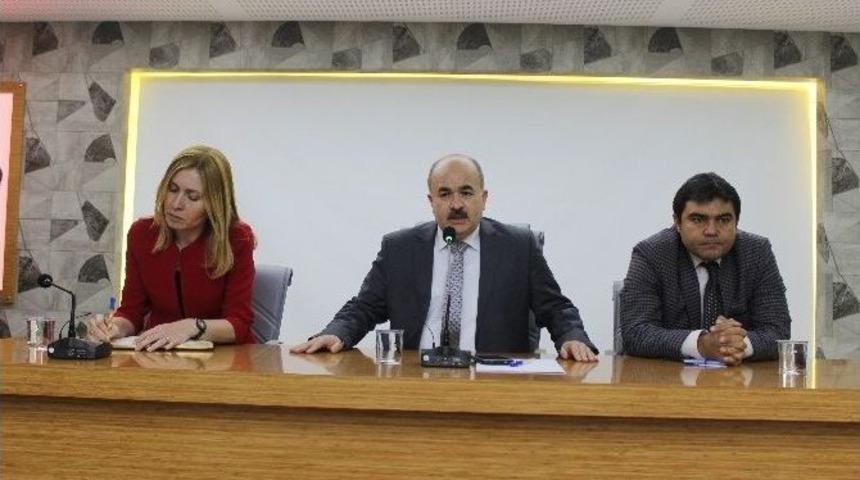 Vali Dağlı Vatandaşı Dinledi