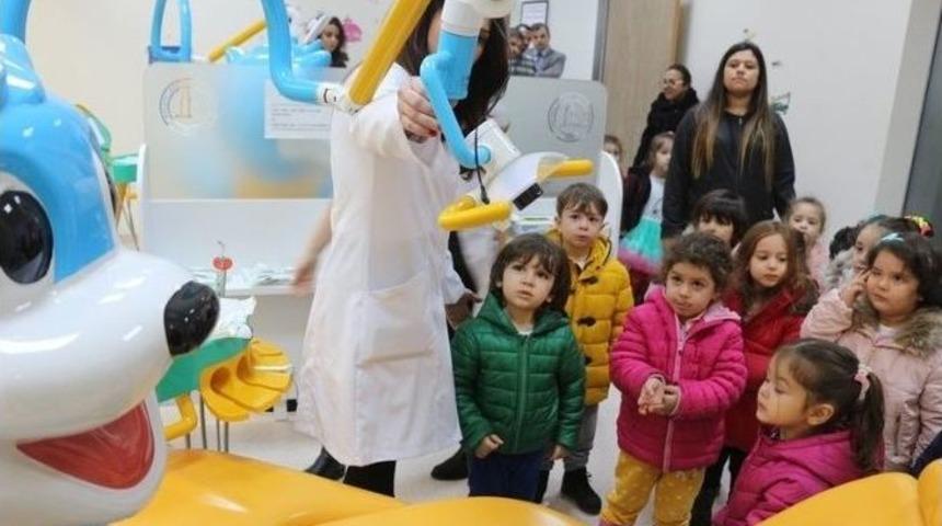 Be&uuml;&rsquo;n&uuml;n Minik &Ouml;ğrencilerine Ağız Ve Diş Sağlığı Eğitimi Verildi