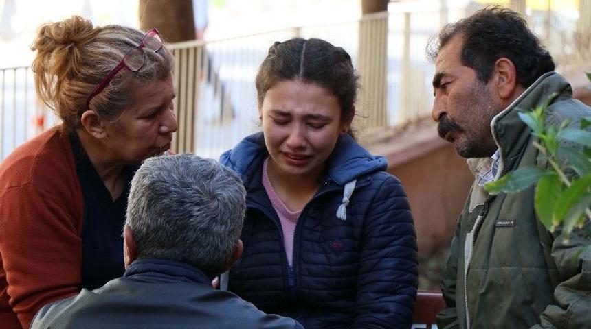 Kozan&rsquo;daki Aile Katliamında &Ouml;lenlerin Cenazesi Yakınlarına Teslim Edildi