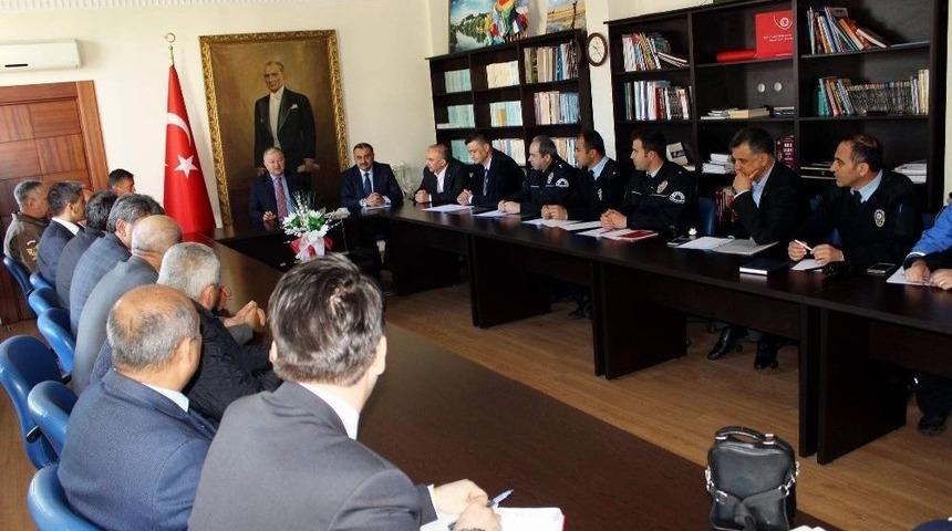 Develi&rsquo;de İl&ccedil;e G&uuml;venlik Danışma Kurulu Toplantısı Yapıldı