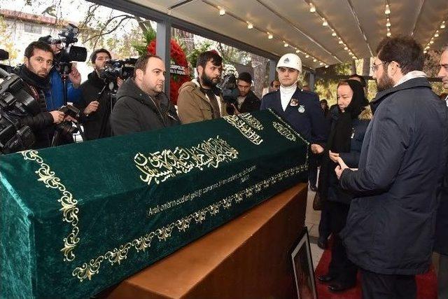 Başkan Hazinedar, Erdal Tosun&rsquo;un Cenaze T&ouml;renine Katıldı 1