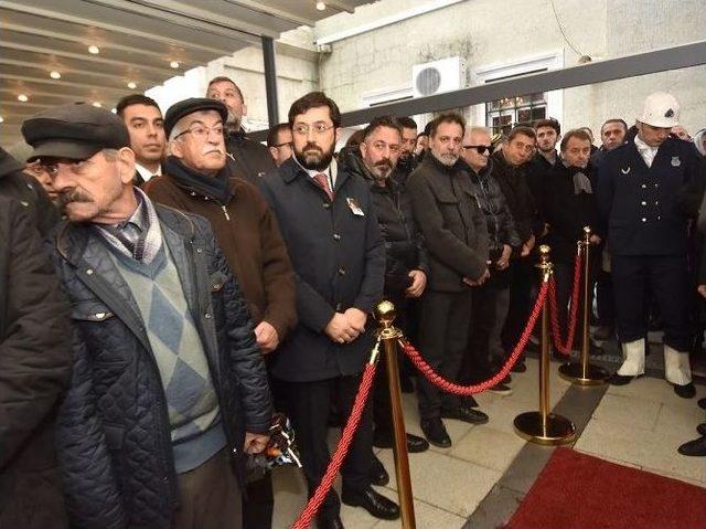 Başkan Hazinedar, Erdal Tosun&rsquo;un Cenaze T&ouml;renine Katıldı 2