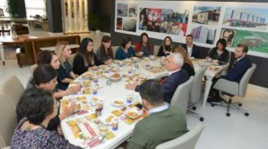 Bozbey Personelle Yemekte Buluştu