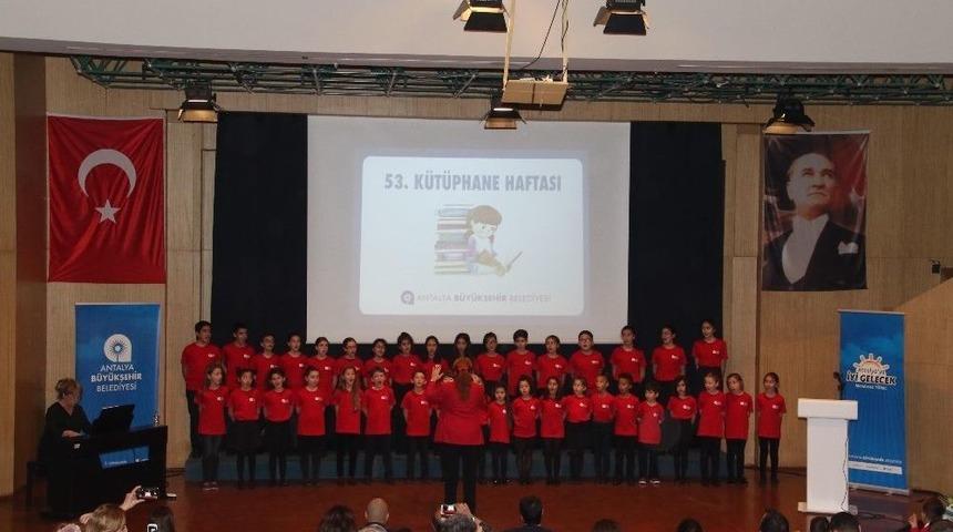 K&uuml;t&uuml;phane Haftası&rsquo;nda Kitapla Sanat Buluştu