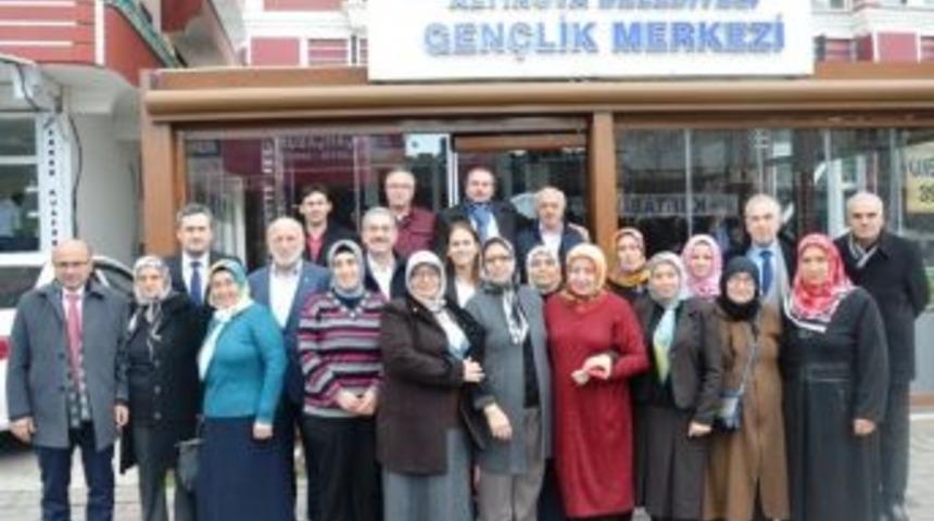 Ak Kadınlardan Kahvaltı