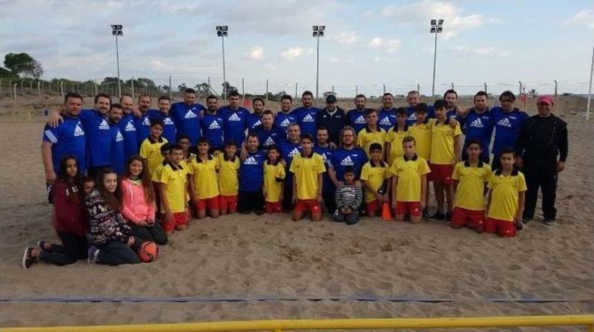 Plaj Futbolu Antren&ouml;rl&uuml;ğ&uuml; Sertifikasyon Programı